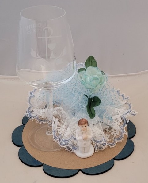 ../Images/verre bois communion 4 6 2023.jpg